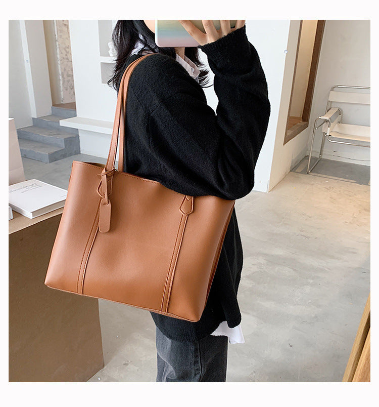 Retro Large-Capacity Tote Bag – Chic, Practical & Ready for Everyday