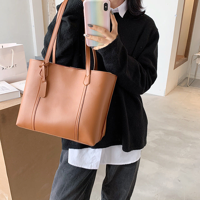 Retro Large-Capacity Tote Bag – Chic, Practical & Ready for Everyday