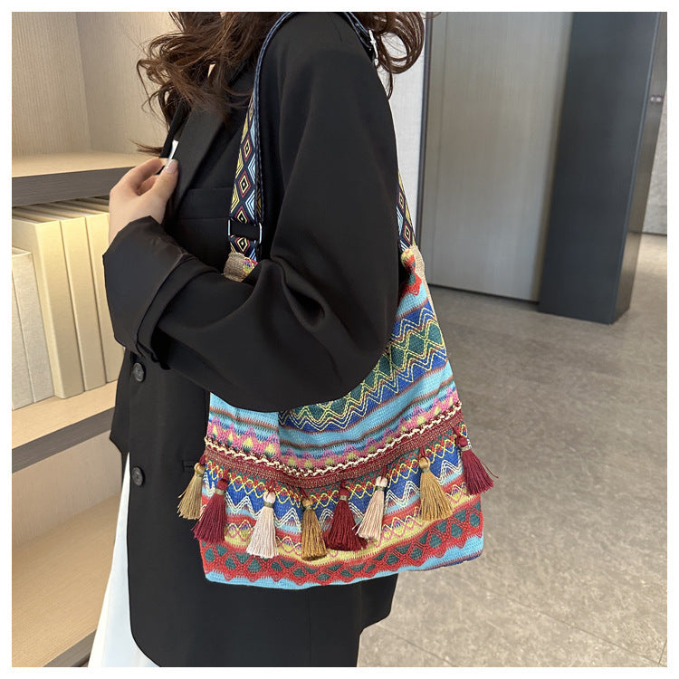 LunWeave Retro Ethnic Shoulder Tote – Colorful Boho Crossbody Bag, Red / Blue / Orange