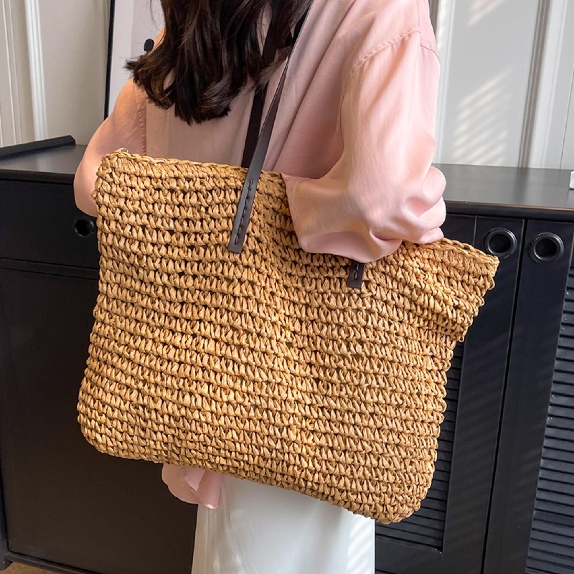 Summer Woven Tote Bag for Women with Zipper – Large Capacity Beach Shoulder Bag – Boho Handmade Straw Purse